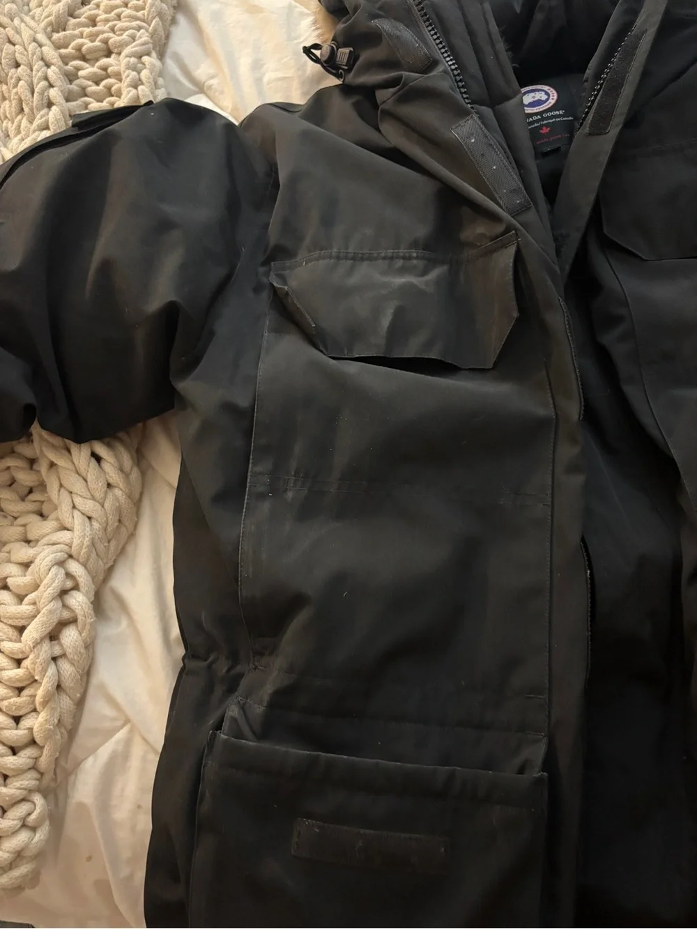Canada goose men’s expedition down park(Size large)